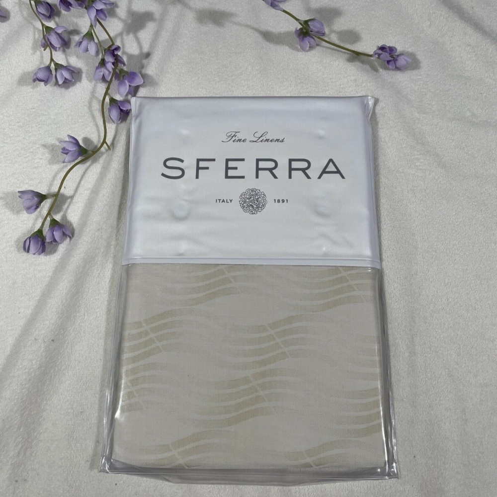 NIB SFERRA Vissio [ 1 Euro Continental] Pillow Sham Champagne 26‎ x 26
